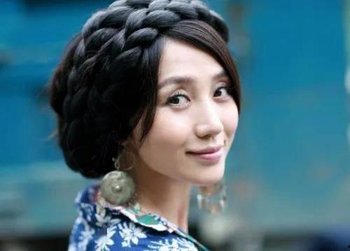 娱乐圈爆料阿朵是谁啊视频,娱乐圈爆料视频带你一探究竟